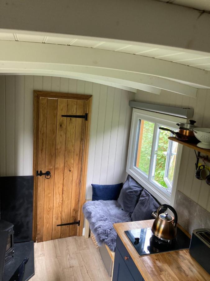 Herdwick Shepherd Hut Exeter Exterior photo
